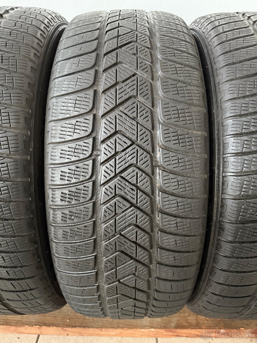 Zimné pneumatiky 235/60/18 Pirelli Scorpion Winter MO - 6