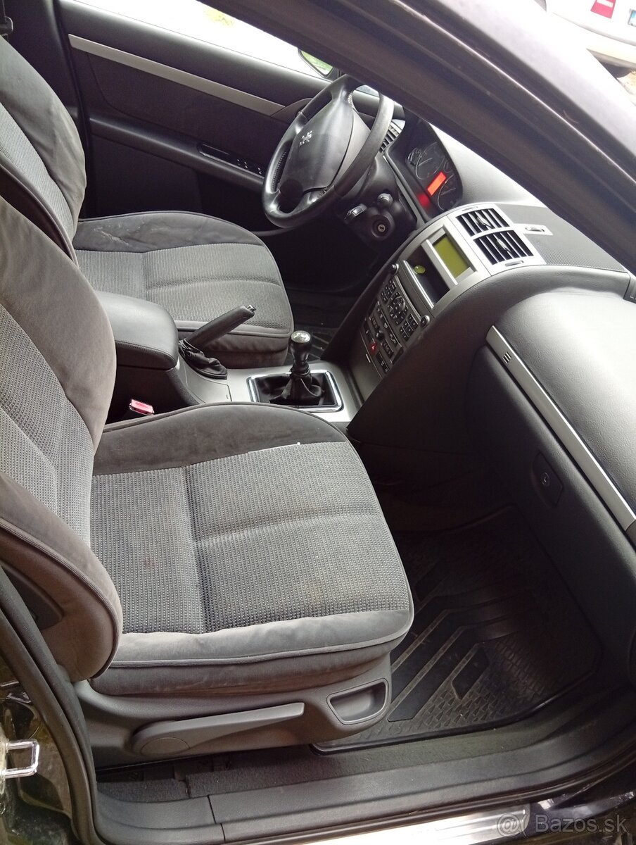 Peugeot 407 - 6