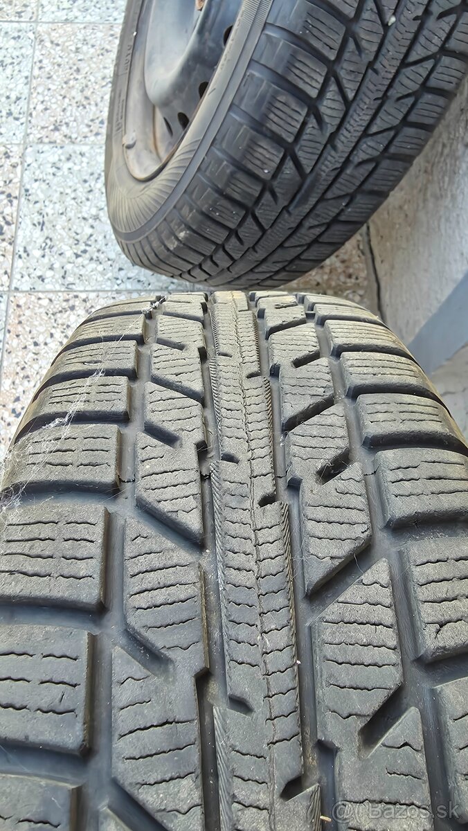 Zimne pneu 175/65/R15 yokohama - 6