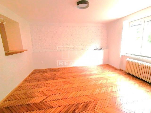 NA PREDAJ 2-IZBOVÝ BYT V NOVEJ DUBNICI S VÝMEROU 63 M2 - 6