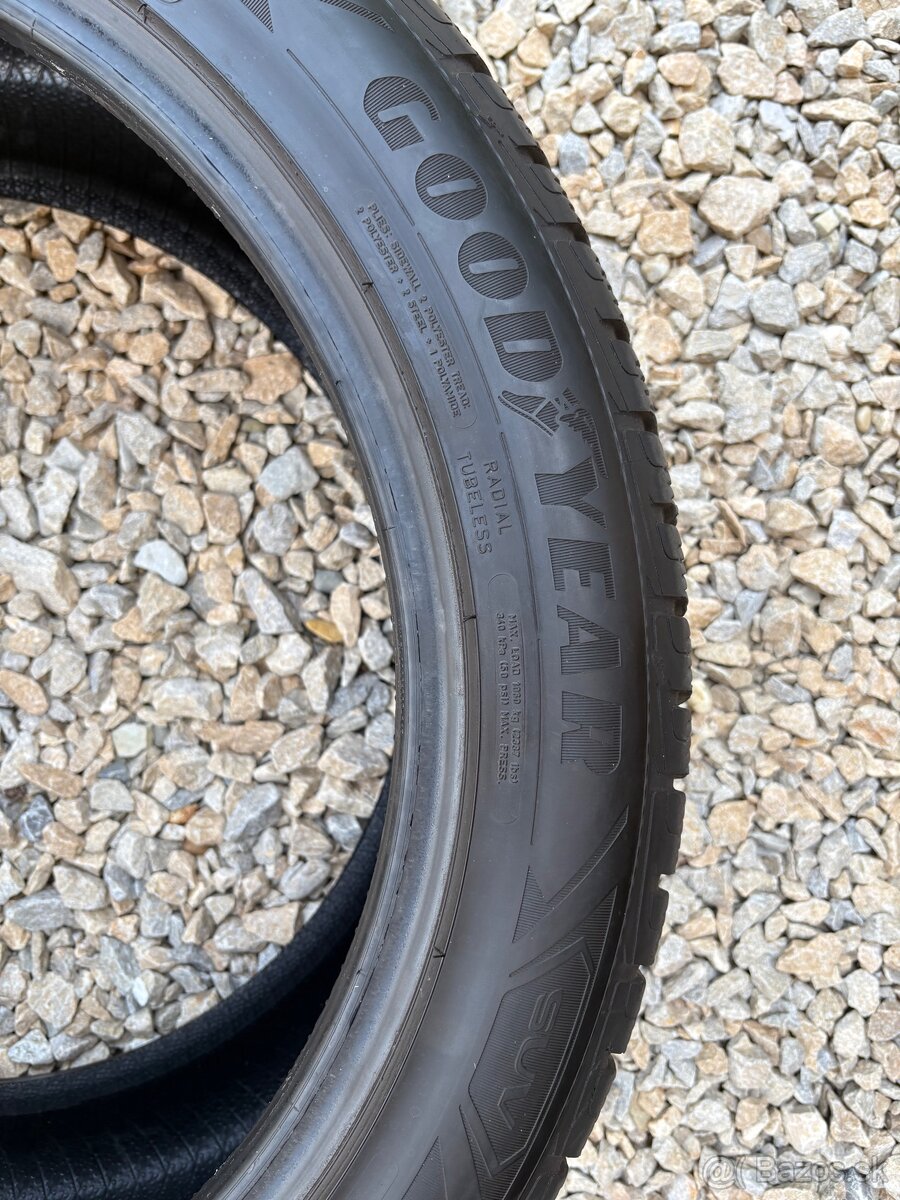 275/45 R21 - GoodYear Ultra grip - 6