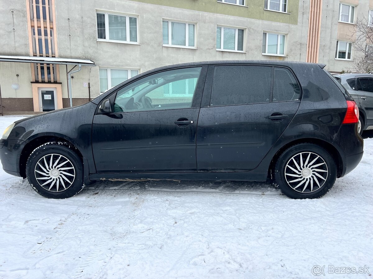 Volkswagen Golf5. 1.9 TDI 77 kw - 6