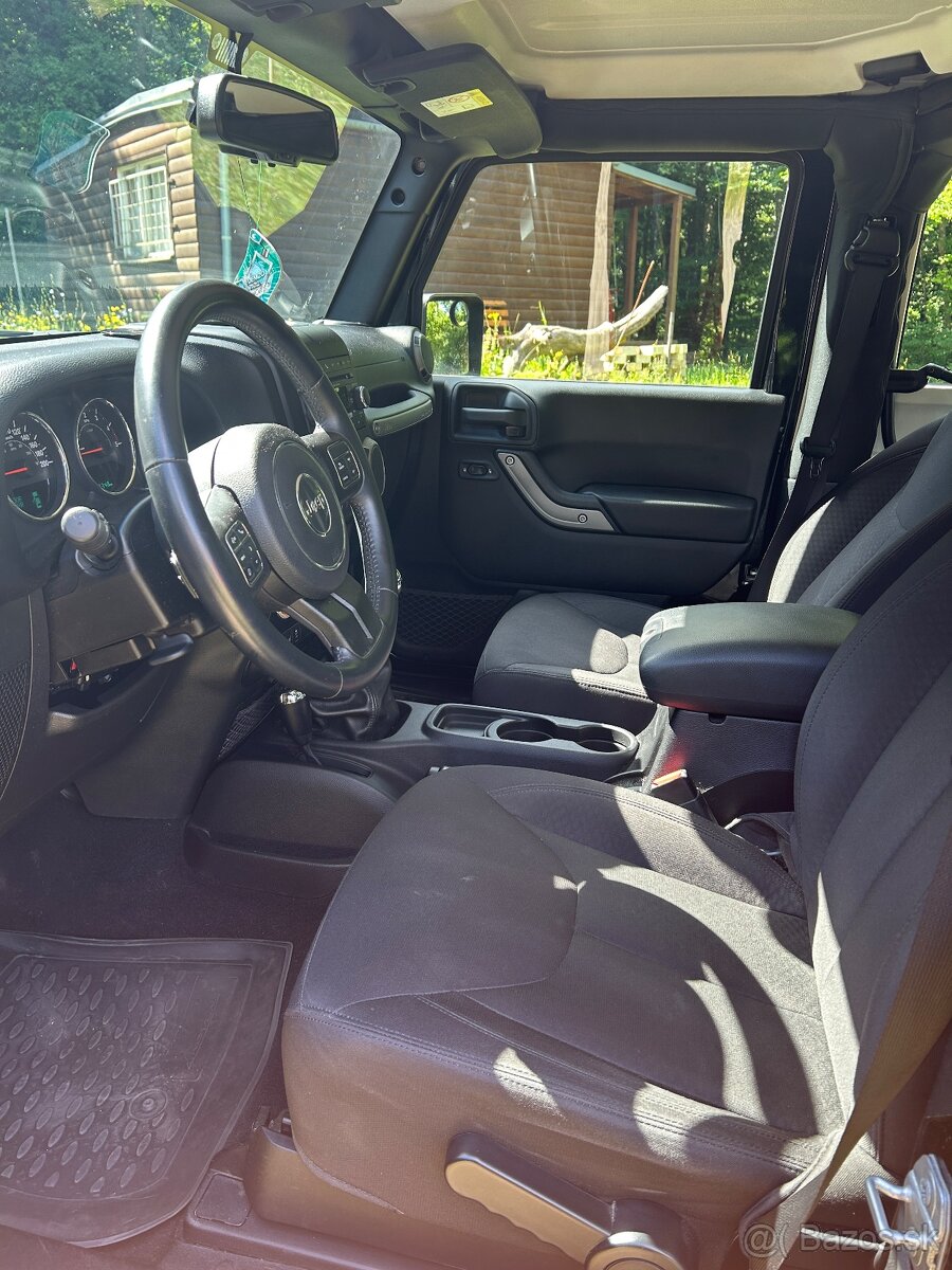JEEP WRANGLER SPORT 2,8 CRD - 6