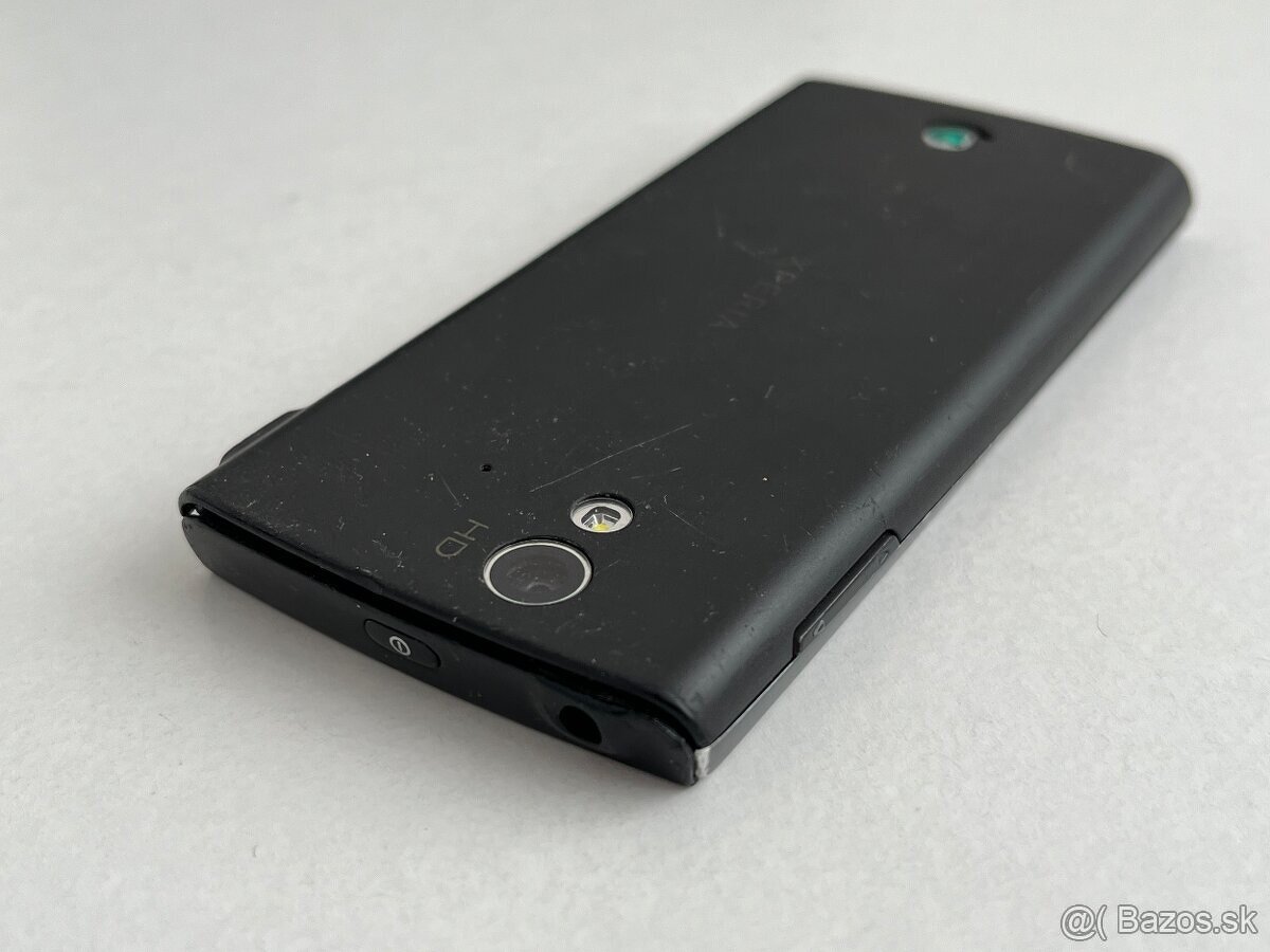 Sony Ericsson Xperia ray - 6