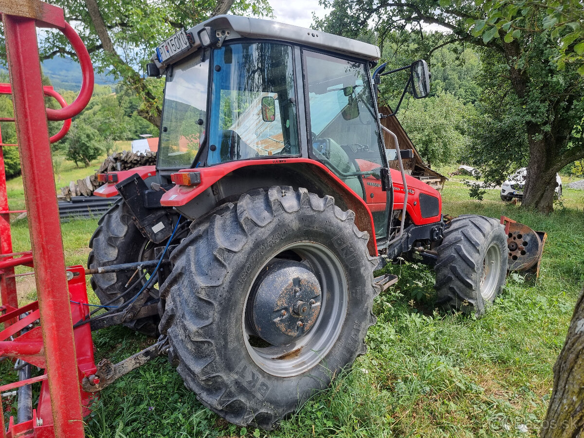 Traktor MASSEY FERGUSON 4245 - 6