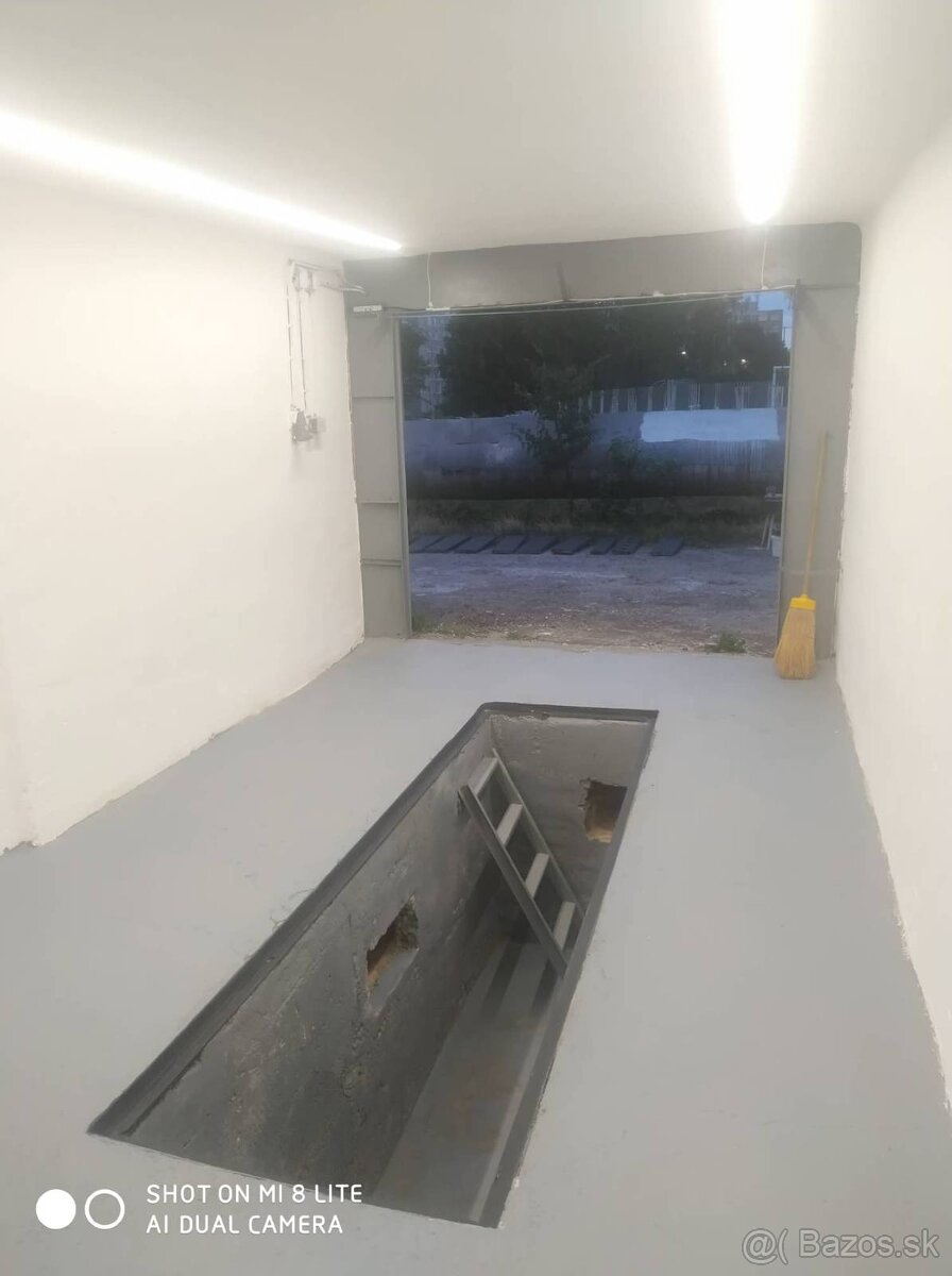 Garáž pri ulici Užhorodskej na Železníkoch - 6