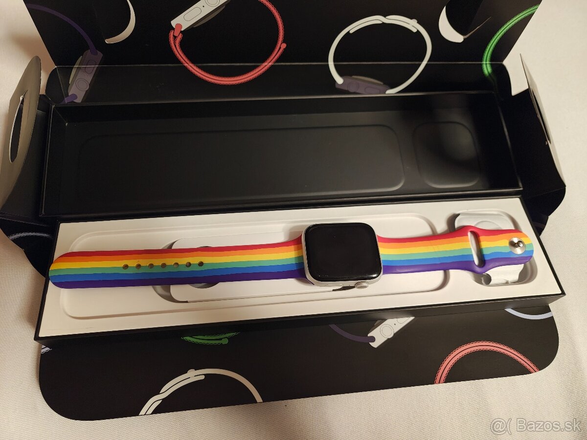 Apple watch serie 6 NIKE edícia - 6