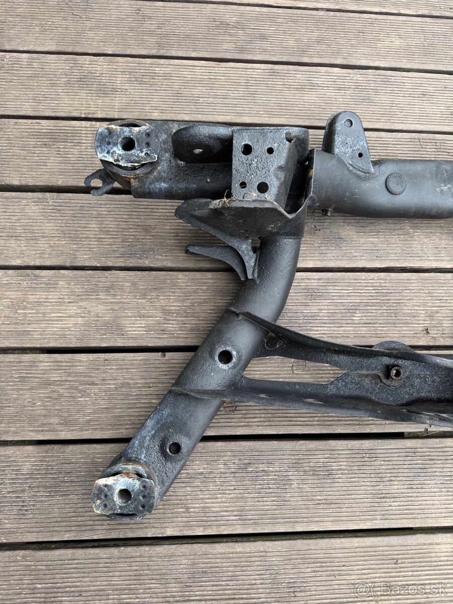 Zadná nápravnica Superb 2 - 6