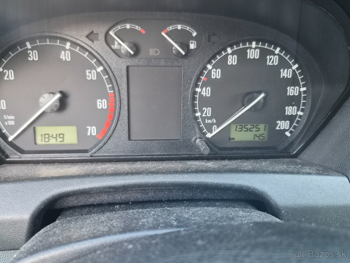Skoda fabia 1.4 mpi - 6