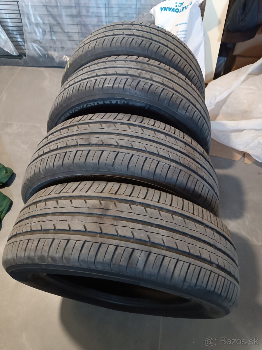 Yokohama bluearth 205/60 r 16 - 6