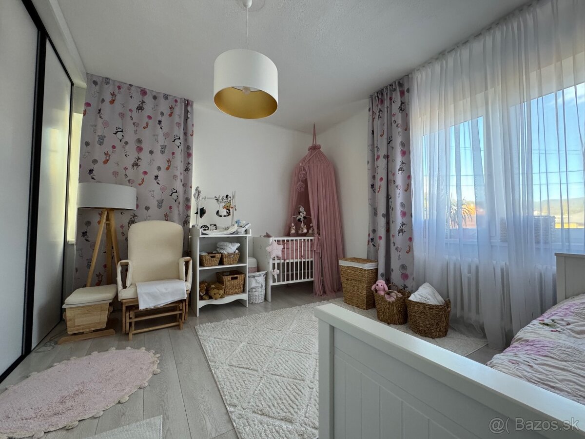 RODINNÝ DOM - ČARADICE - 6