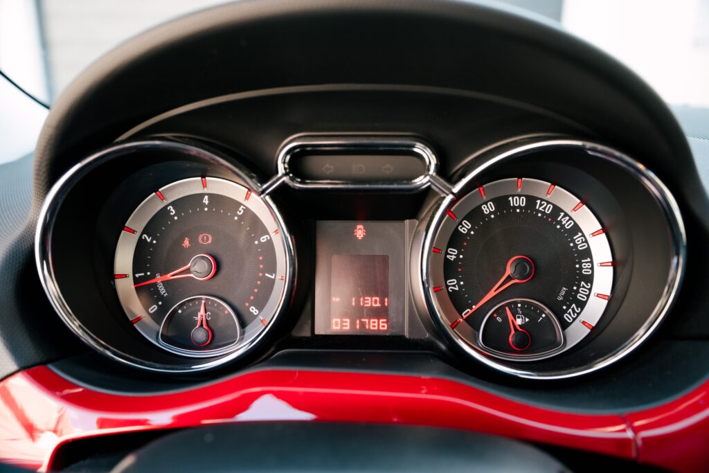 Opel Adam 1.4 Twinport Ecotec 100k - 6