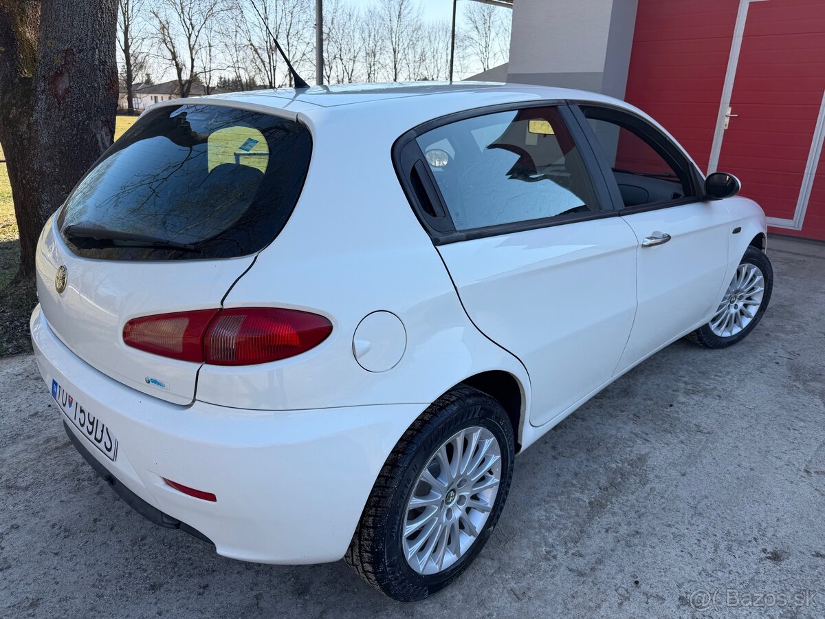 Alfa Romeo 147 1.6 - 6