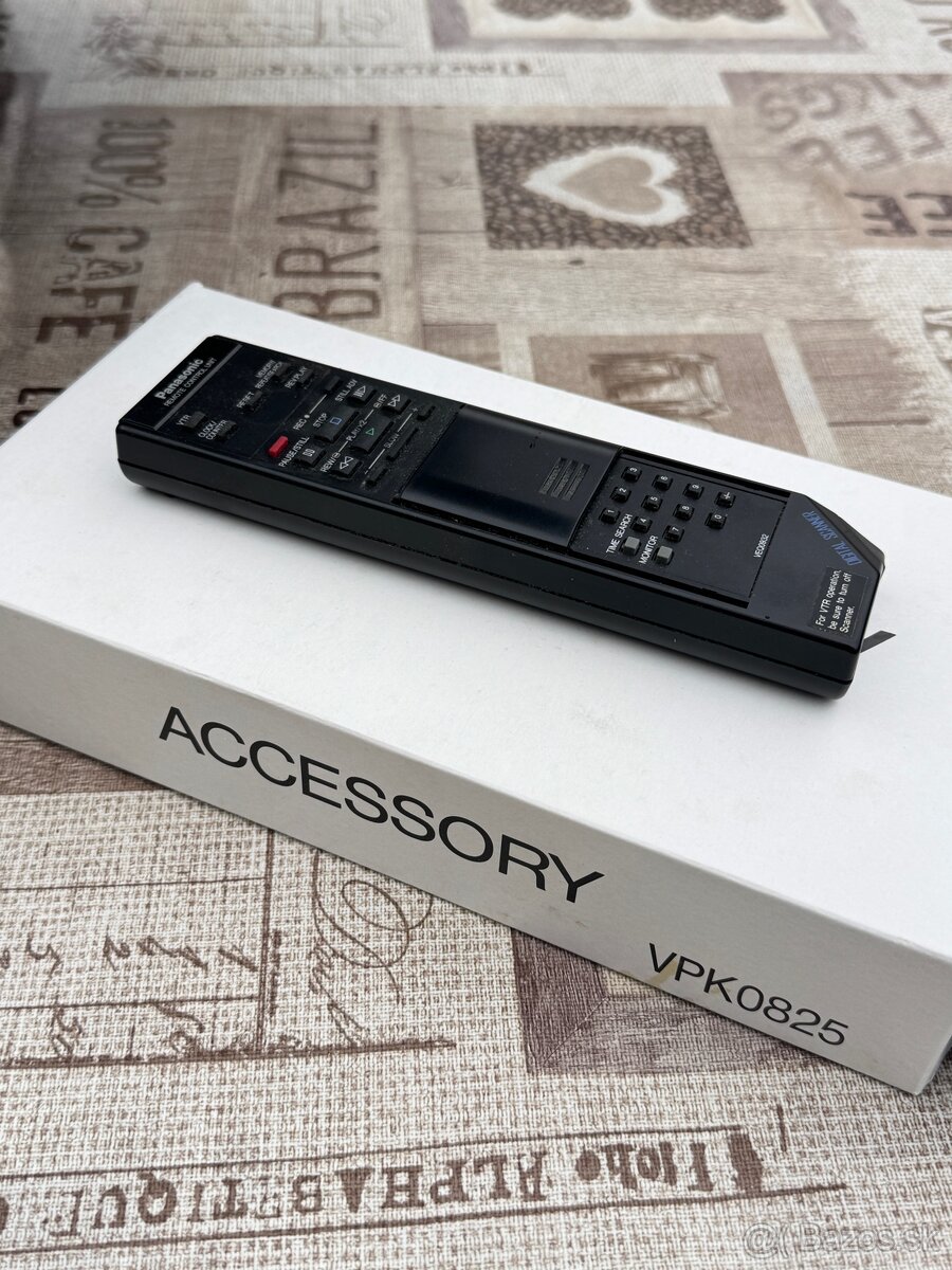 Retro VHS video prehrávač - 6