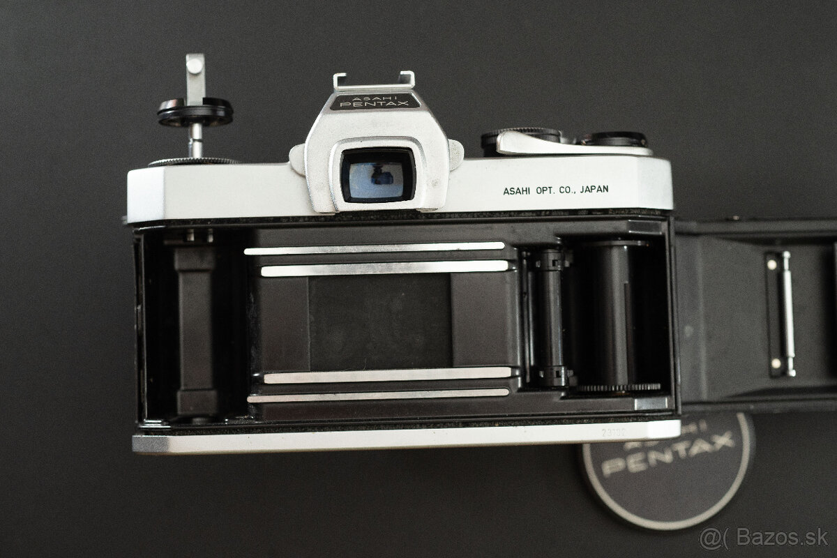 Pentax Spotmatic SP + Super Takumar 55/1.8 - 6