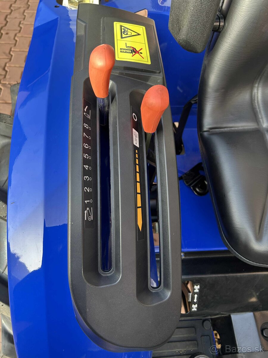 Predám malotraktor Tauros 4x4 40HP 4 valec motor - 6