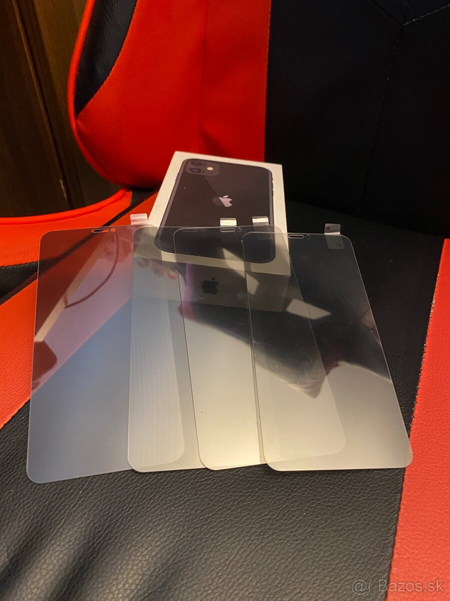 📱 iPhone 11 – 64GB - 6