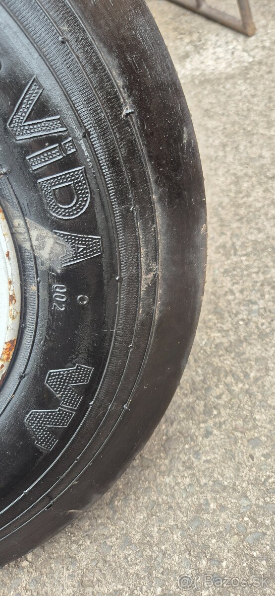 Predám 2ks. komplet kolesá 6,00-9 10PR. - 6