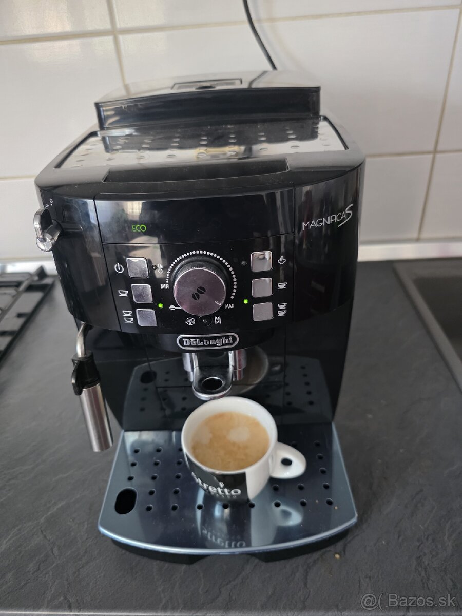 Kavovar Delonghi Magnifica S - 6