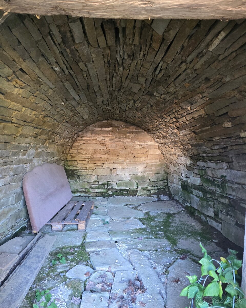 Chalupa v peknom a tichom prostredí v blízkosti Starej Turej - 6