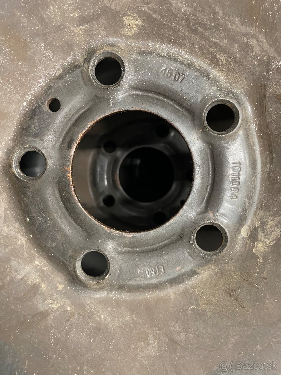 Plechové disky s pneu R16 rozteč dier 112, 205/65 R16-C - 6