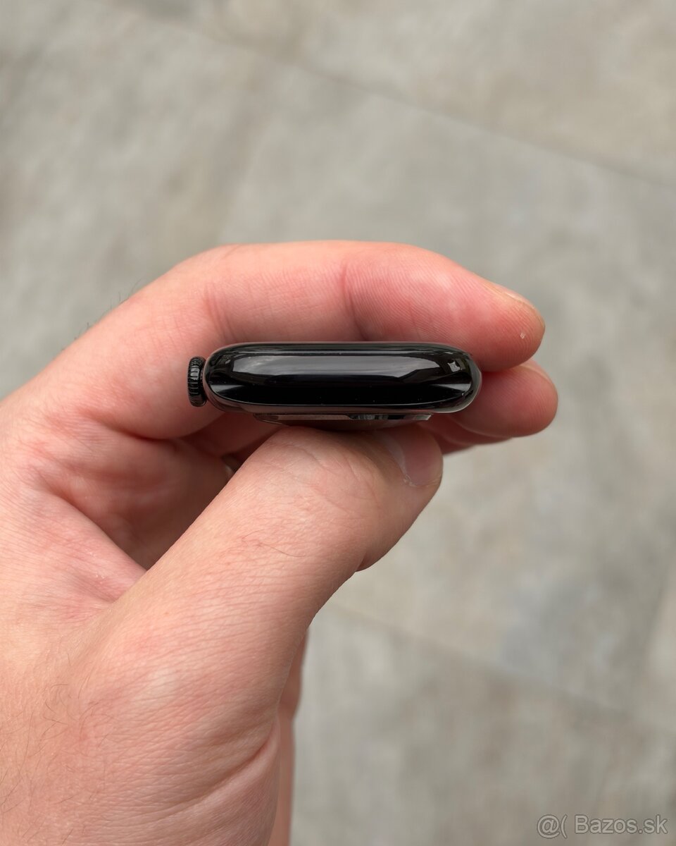 Apple Watch Series 10 46 mm Jet Black + extra náramok zdarma - 6
