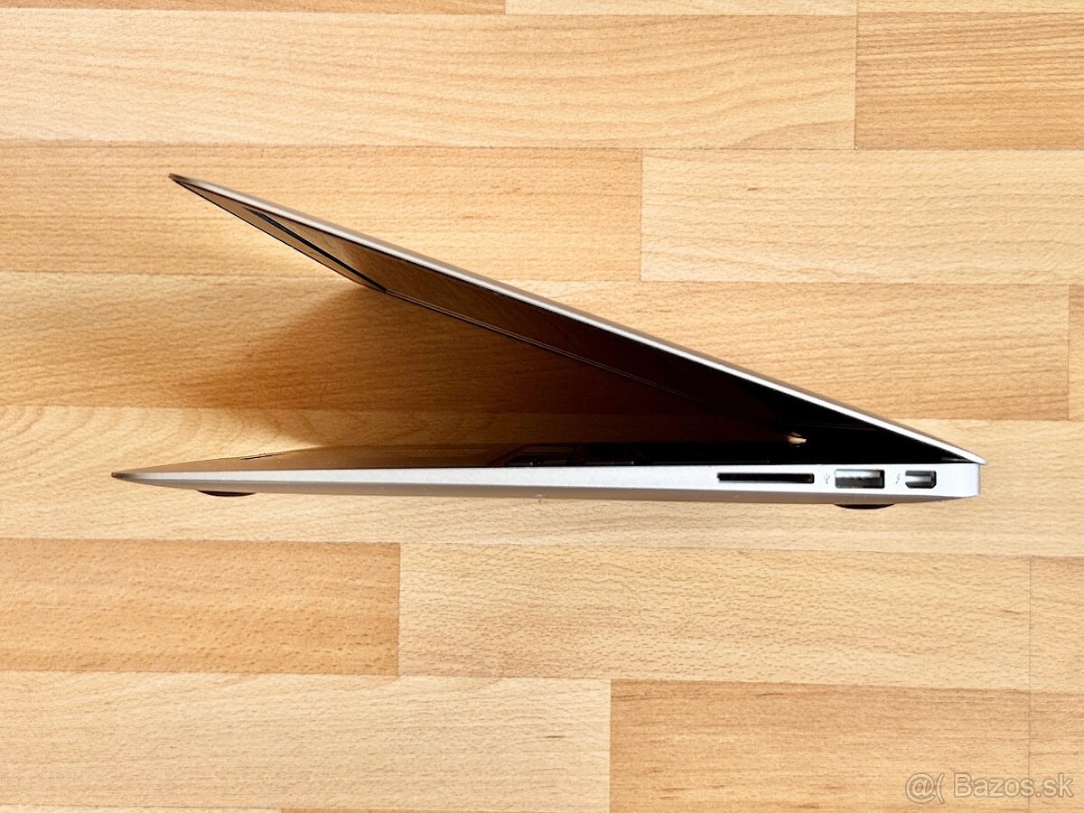 MacBook Air 13", NOVÁ BATERKA, TOP STAV - 6