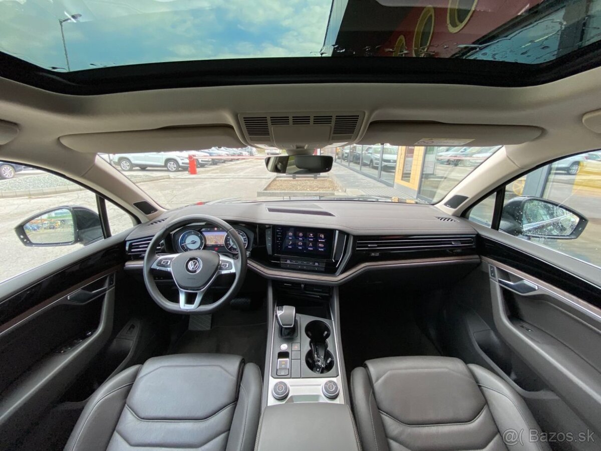 Volkswagen Touareg 3,0 TDI V6 210kW 4Motion DSG - 6