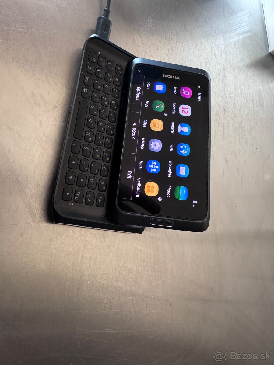 Nokia E7 - 6