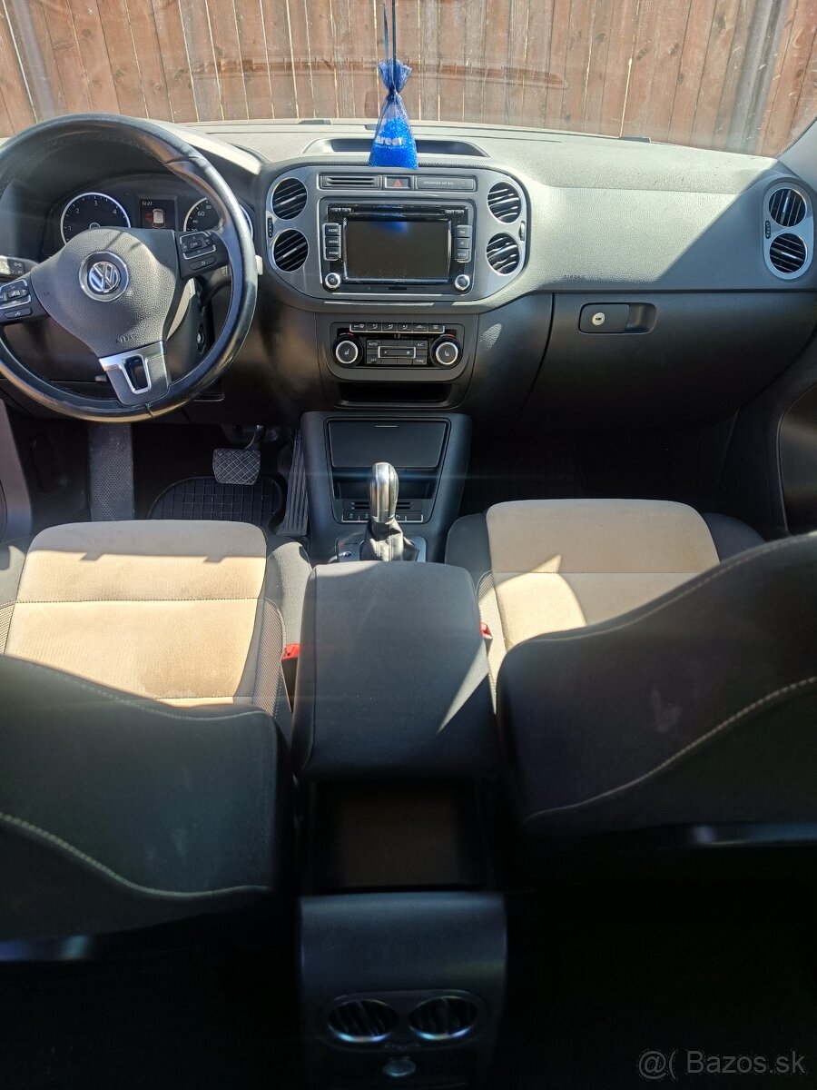 Volkswagen Tiguan - 6