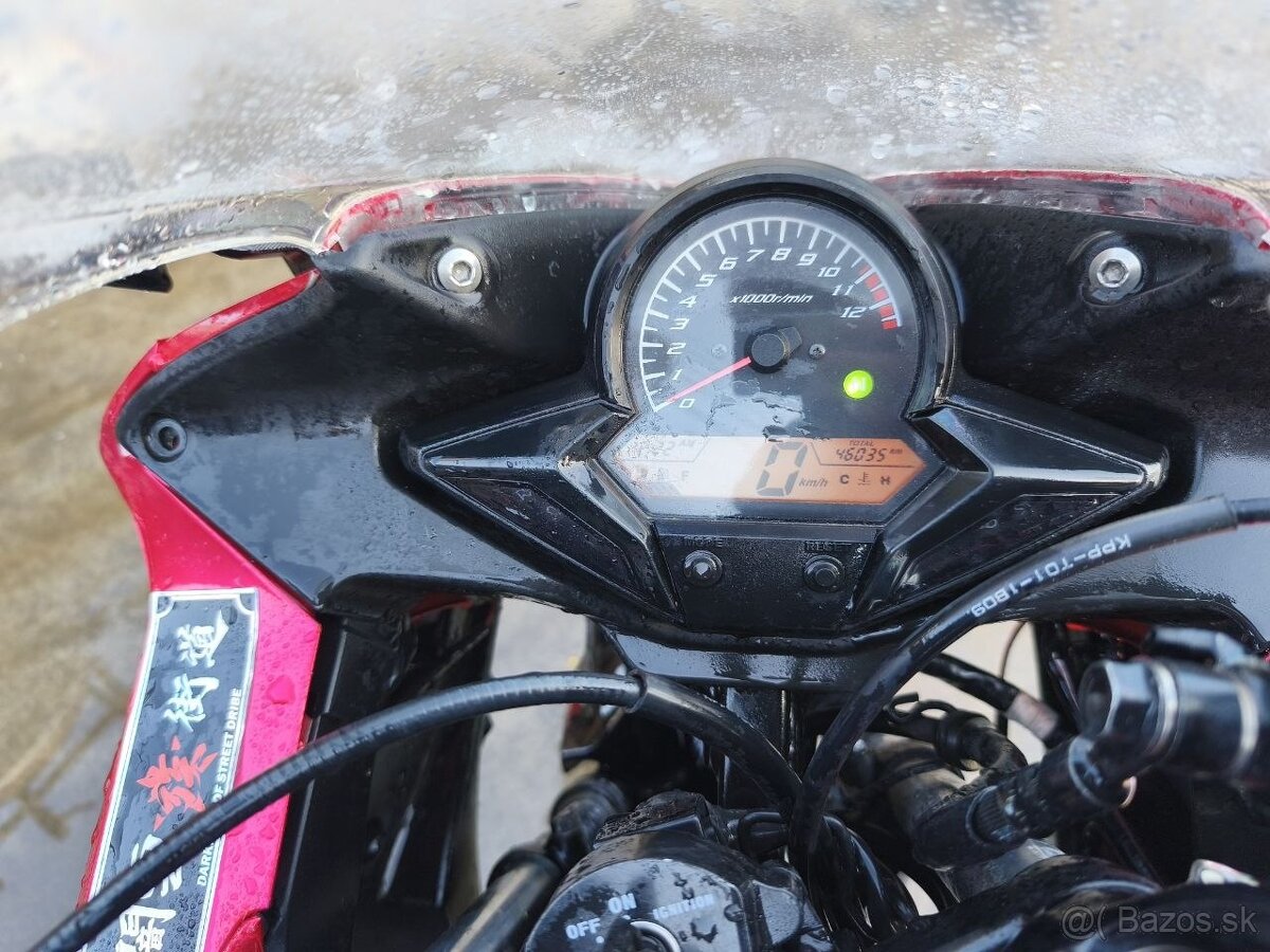 Predám Honda CBR 125 - 6