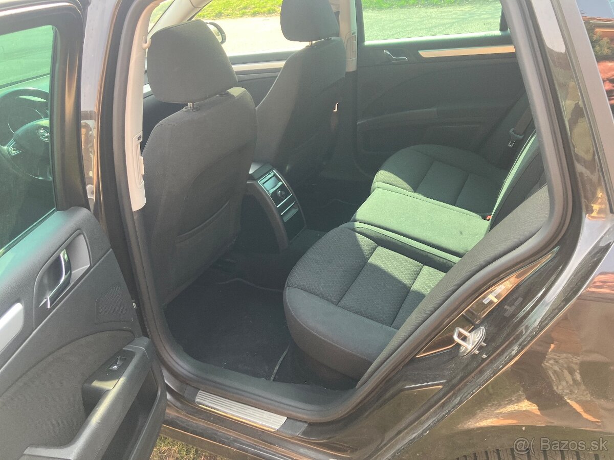 Škoda Superb 2 facelift 2.0TDi 103 kW combi - 6