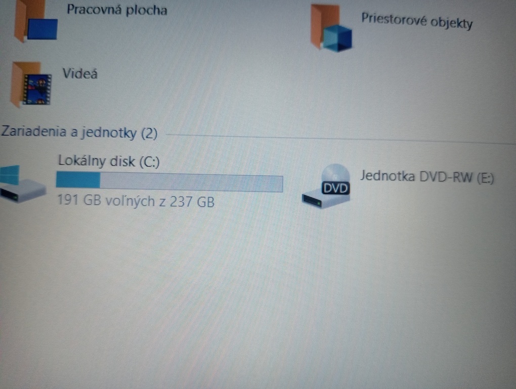 predám Hp probook 450 g3 , Intel core i5 , 16gb ram , ssd - 6