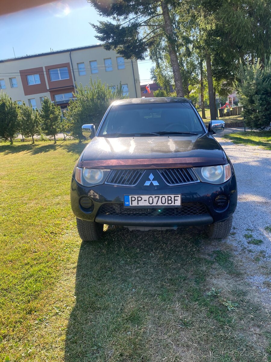 Mitsubishi L200 - 6