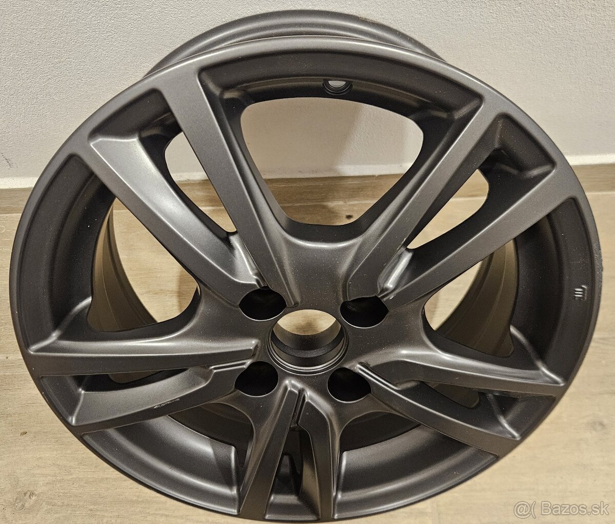 Atraktívne grafitové disky MAK - 4x100 r15 - 6