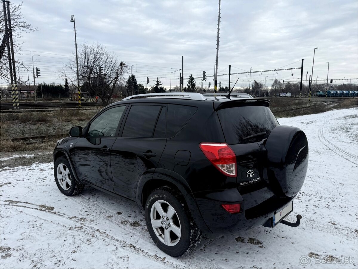 Toyota Rav4 2.2 D-CAT - 6