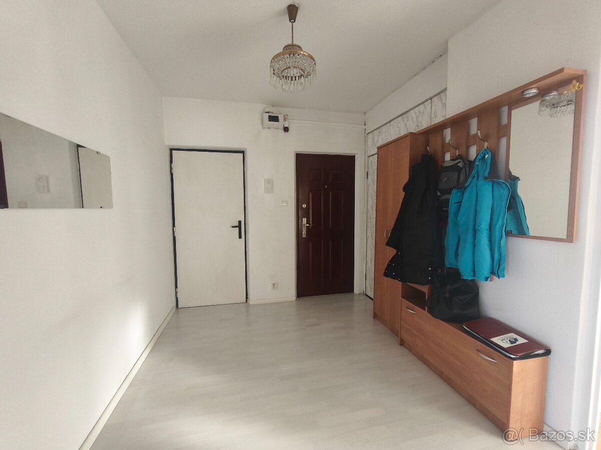 PREDAJ 3,5- izbový byt v centre mesta - 6