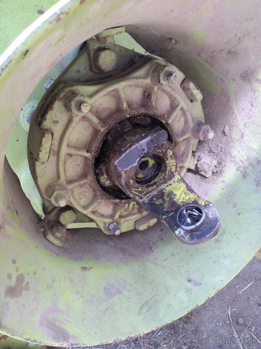 Kúpim diely na Claas Trabant - 6