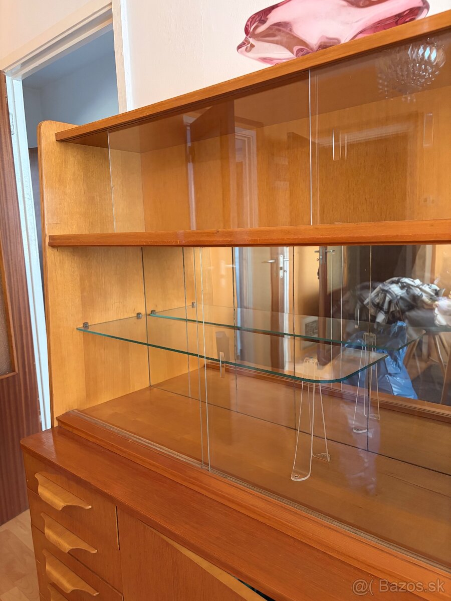 Zachovalá obývačkova zostava - 6