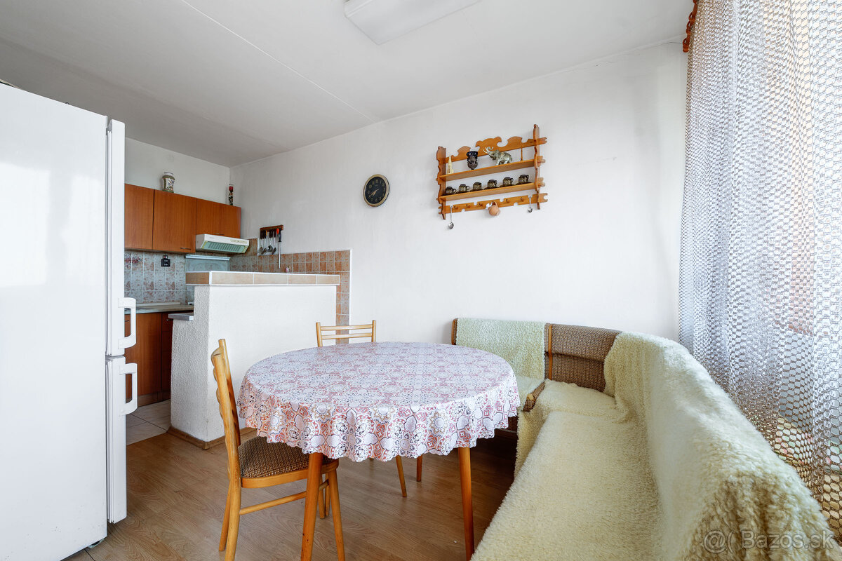 REZERVOVANÝ | 3 izbový byt s loggiou | Severná | Moldava n/B - 6