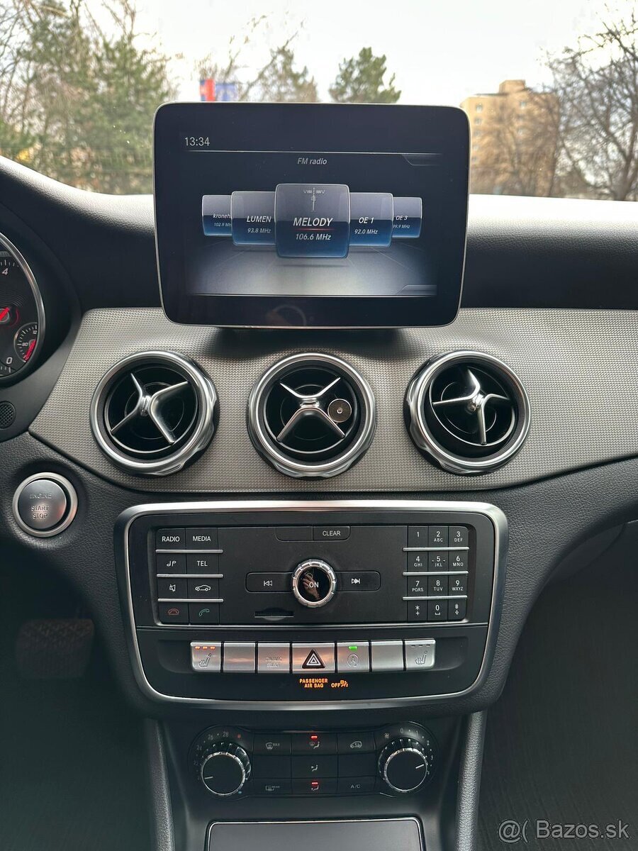 Mercedes Benz GLA 180 d - 6