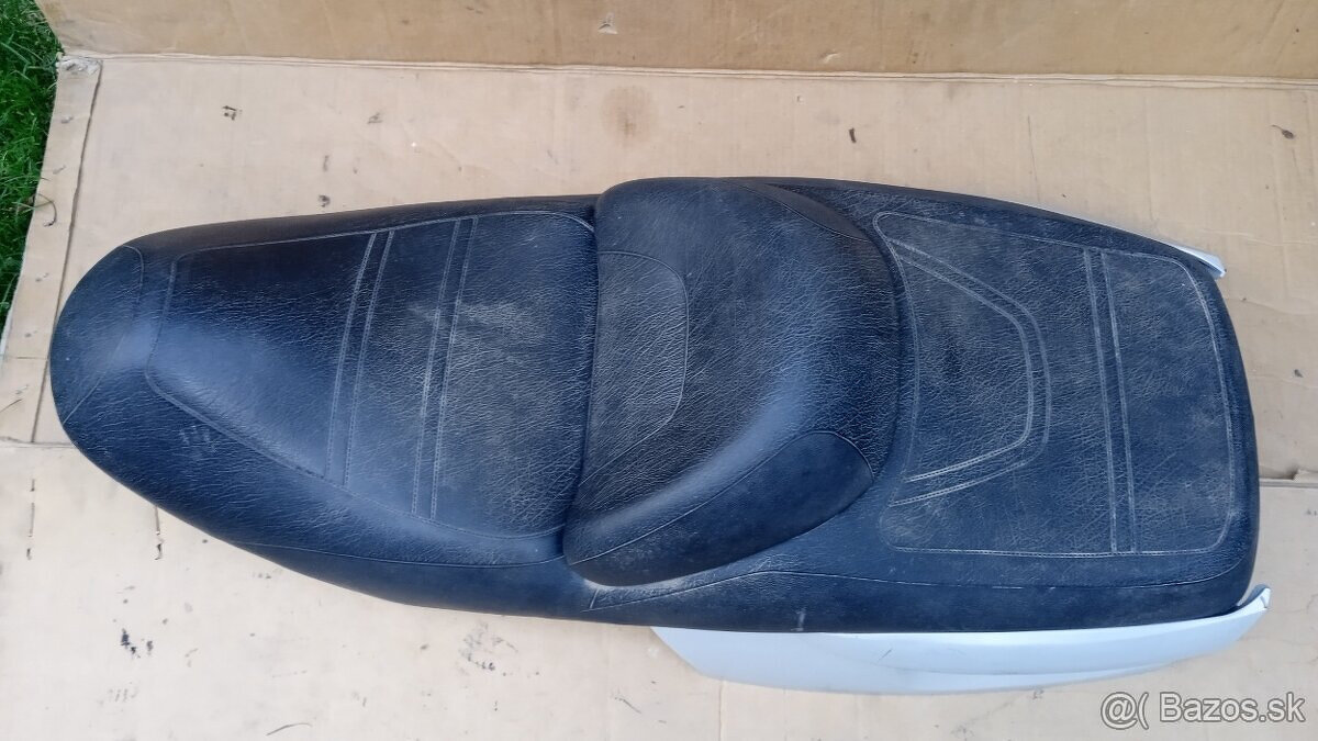 Suzuki AN 400 Burgman - 6