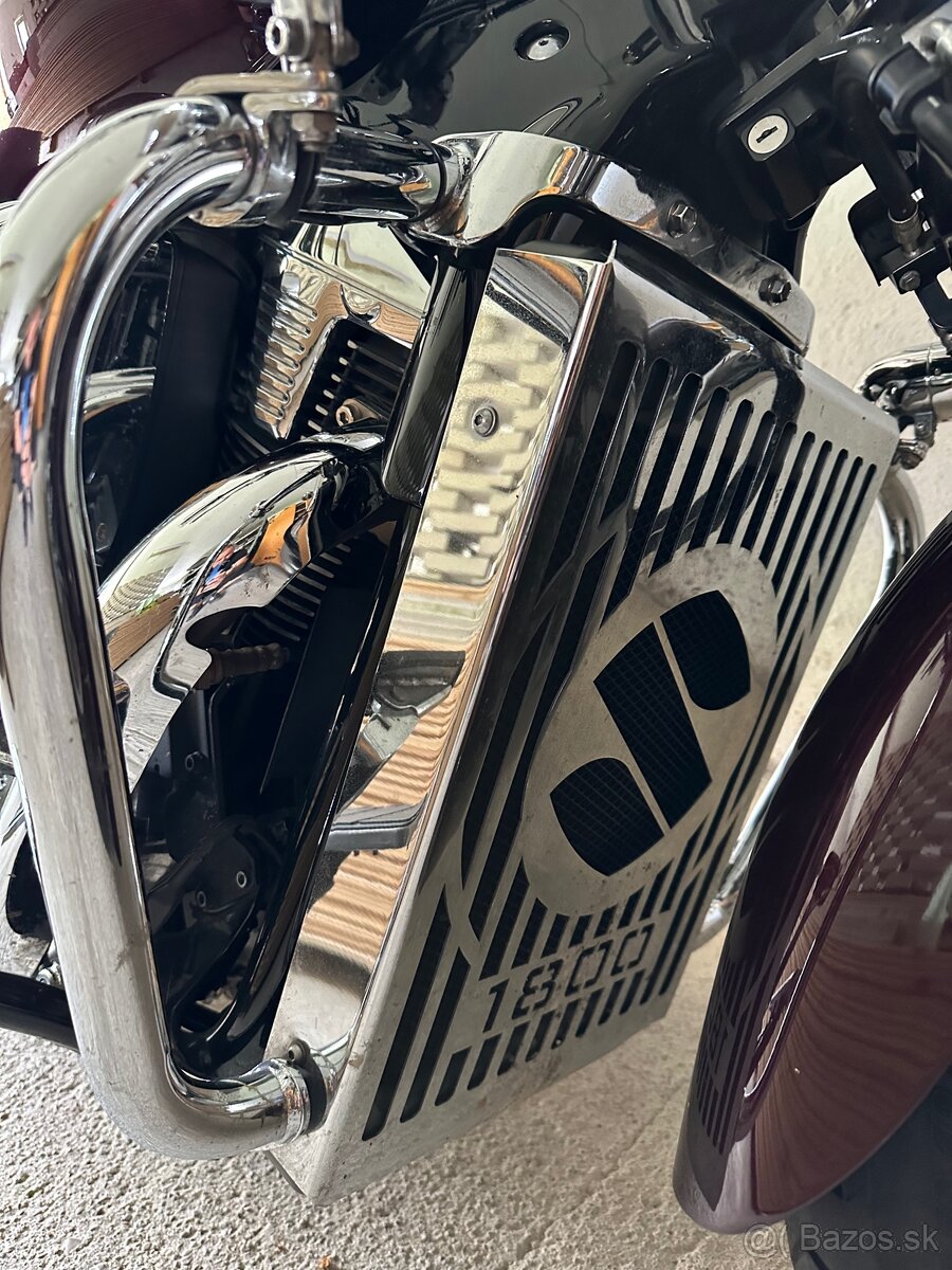 Suzuki Intruder VLR1800 - 6