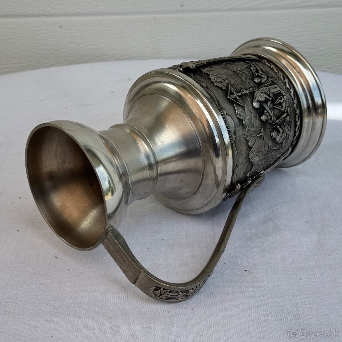 Pěkný cínový džbánek s vesnickými motivy - 6