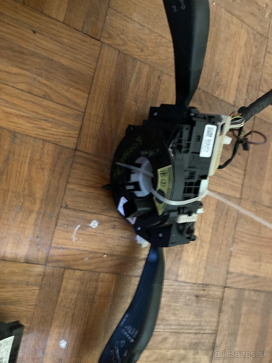 Páčka smeroviek a stieračov - 6