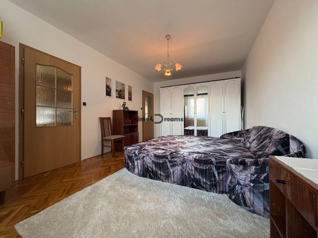 Na predaj: CENTRUM veľký 3 izb.byt + BALKON + ŠATNIK - 6