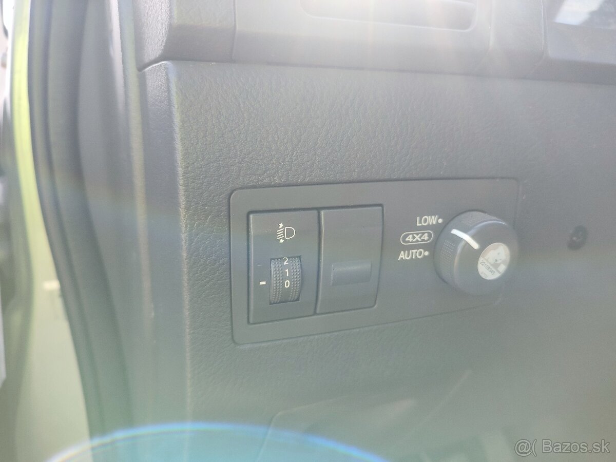 Rozpredám Kia Sorento 2.5 crdi 103 kw - 6