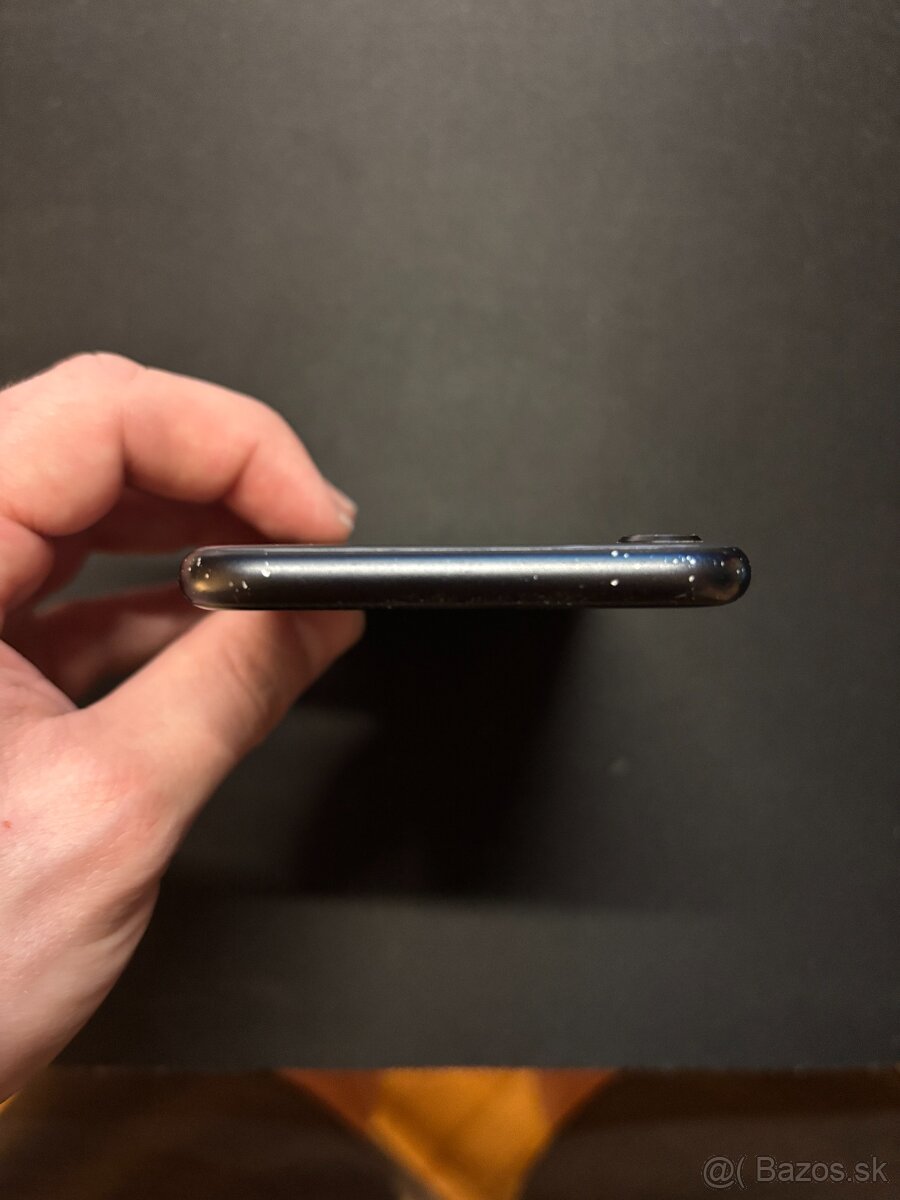 iPhone SE 2020 – čierny (64GB) - 6
