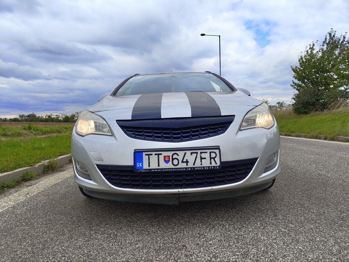 Opel Astra 2,0 cdti 118 kw 2011 - 6