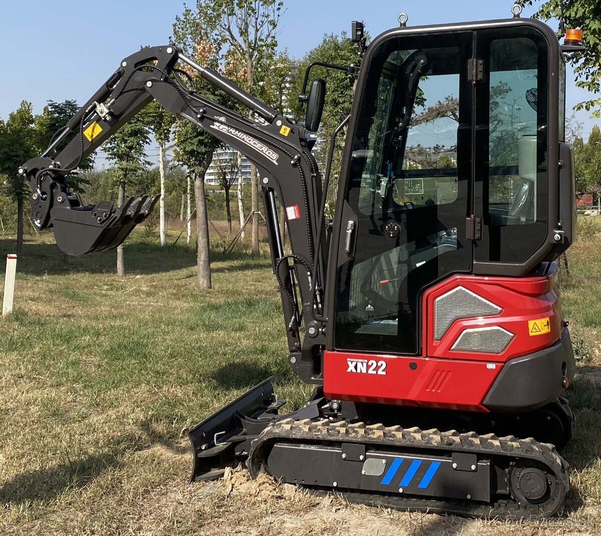 Bager Xiniu 20T motor Kubota D 1105 - 6